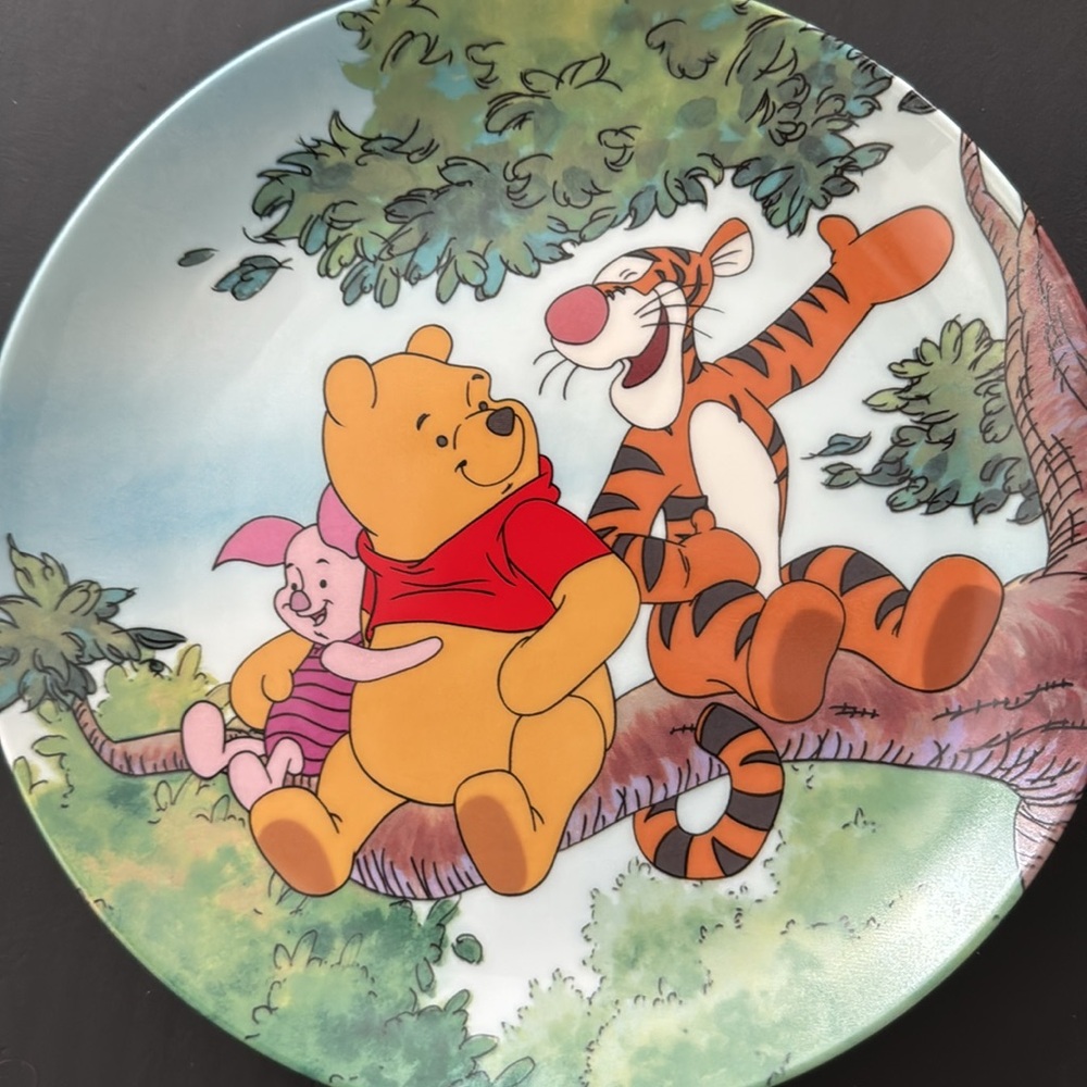 Winnie the Pooh Bradford Exchange Collectible Plates - Picture 7 of 10
